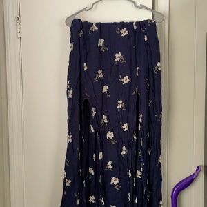 Blue floral slit skirt AEO